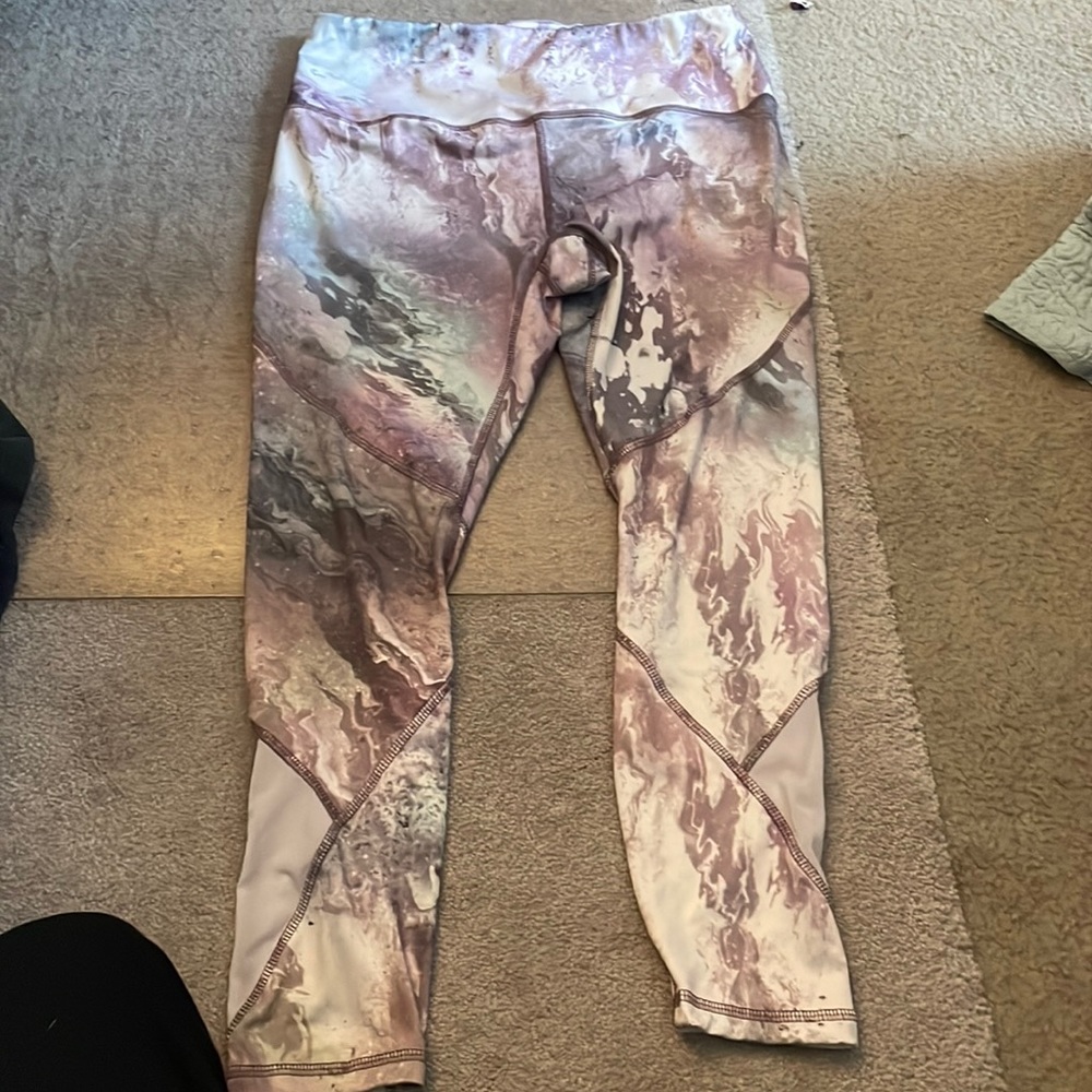 size L yoga pants, good stretch